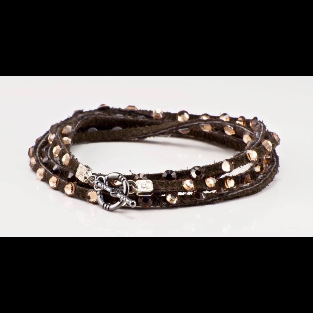 Brown leather bracelet with Swarovski Crystals